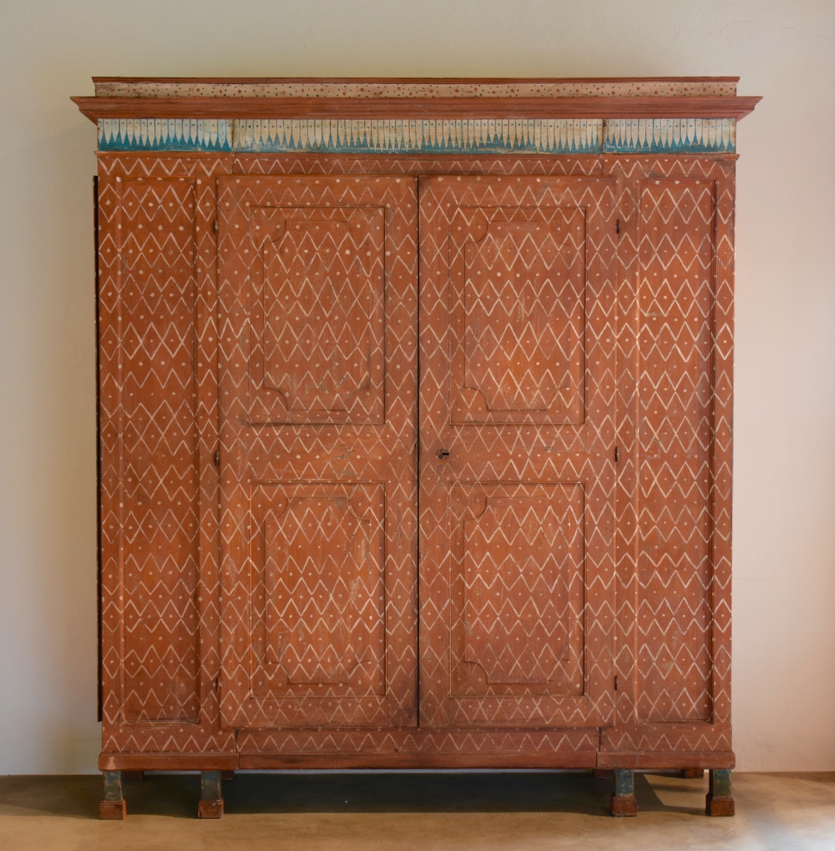 Italian cupboard 17th C original painting