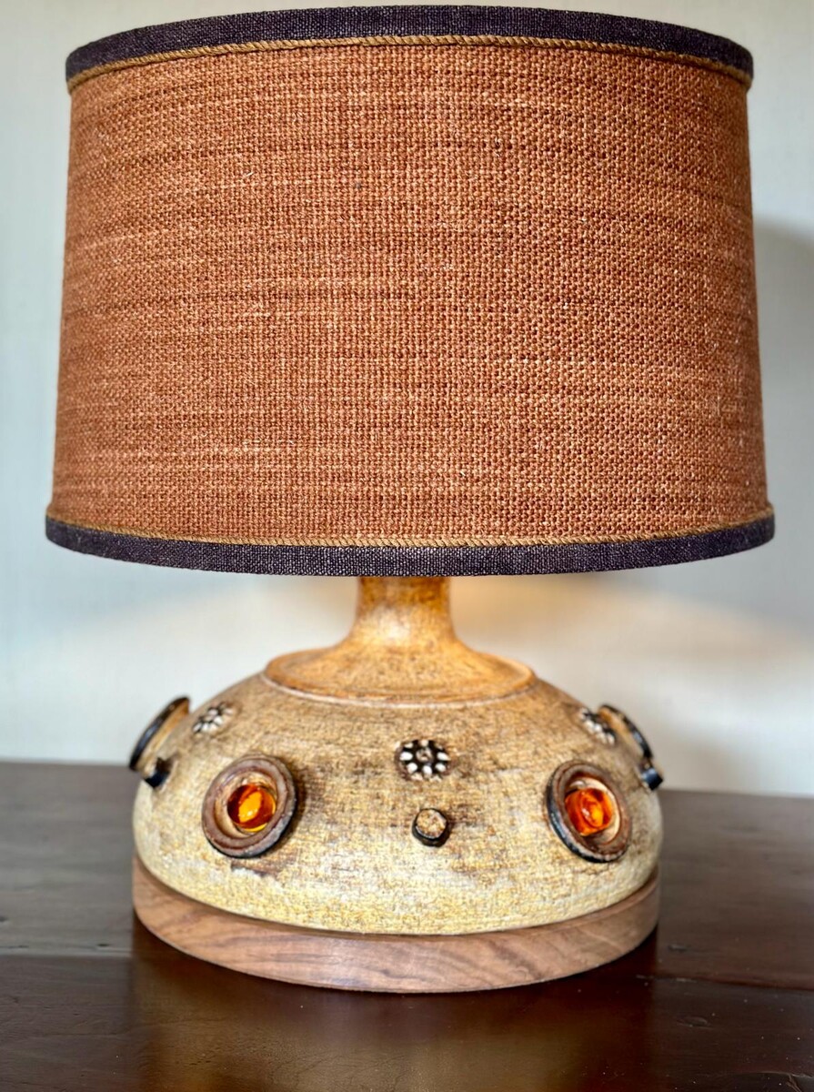 Ceramic lamp