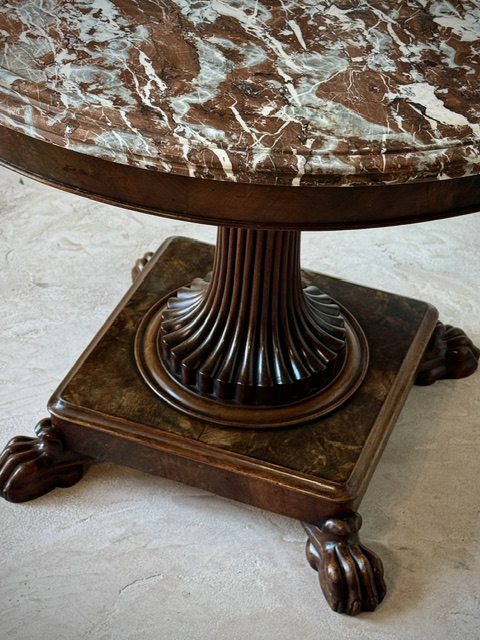 guéridon Table