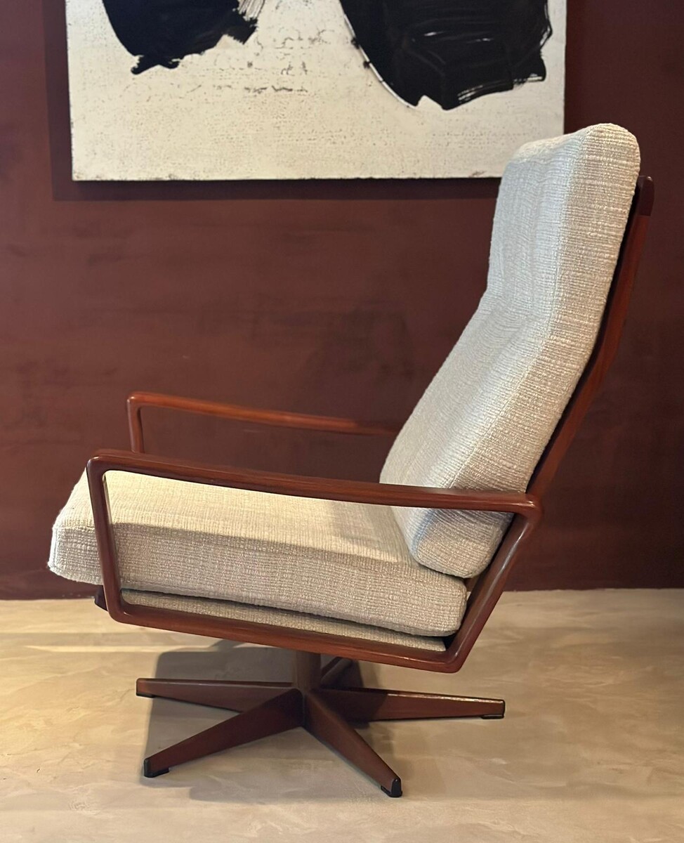 swivel chair 1960's